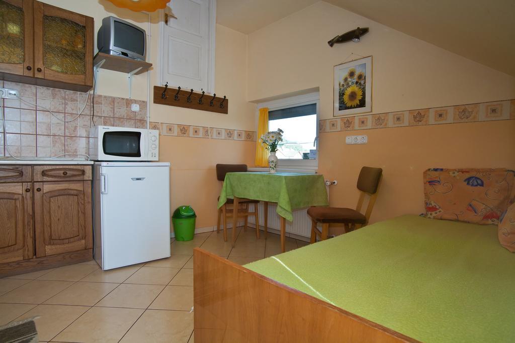 Margaret Apartman Egerszalok Room photo